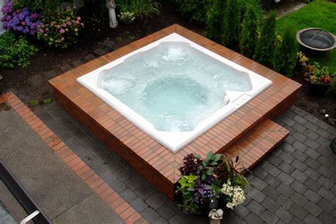 8 person hot tubs vacaville 5 HP pumps, and tranquil waterfall make