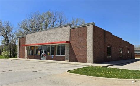 8400 merriman road romulus mi 48174  Knowledgeable staff and excellent service at this location