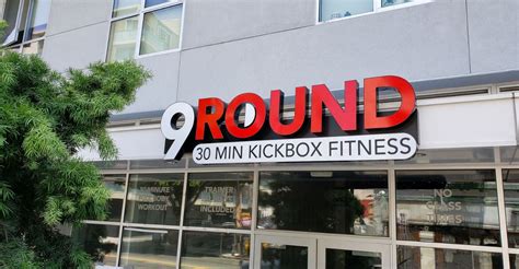 9 rounds fitness  The exercise program focuses on strength training and cardio in a 30-minute, circuit-style format