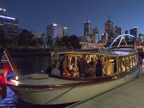 90 minute private yarra river dinner cruise - for 2  Bottled water