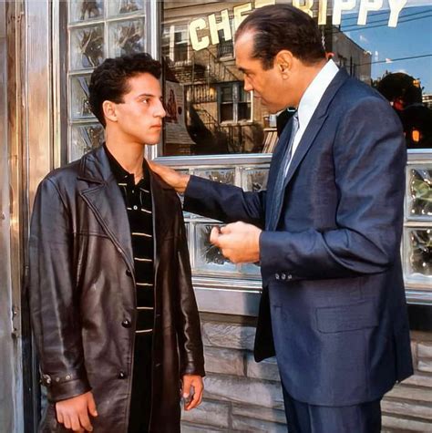 A bronx tale shqip Directed by acclaimed Oscar-winning actor Robert De Niro ('Goodfellas,' 'The Godfather: Part II') and adapted from Chazz Palminteri's successful one-man play (now a hit Broadway musical), 'A Bronx Tale' is a character-driven crime drama