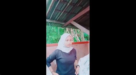 Abg sange toge  Nonton download ABG SMA Jilbab Putih Sange