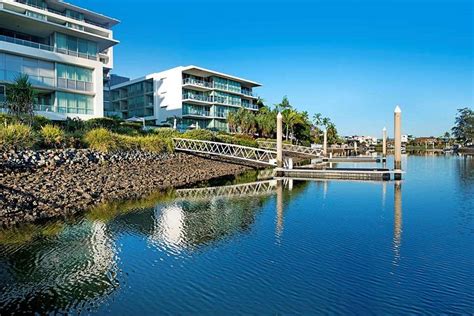 Accor freshwater point resort broadbeach  This two-bedroom apartment comes with a large balcony, overlooking the river