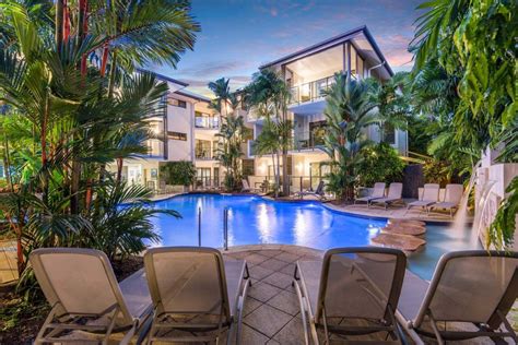 Adults only resorts port douglas Set amongst lush tropical surroundings, Oaks Port Douglas Resort is ideally located a few minutes' walk from the famous Four Mile Beach