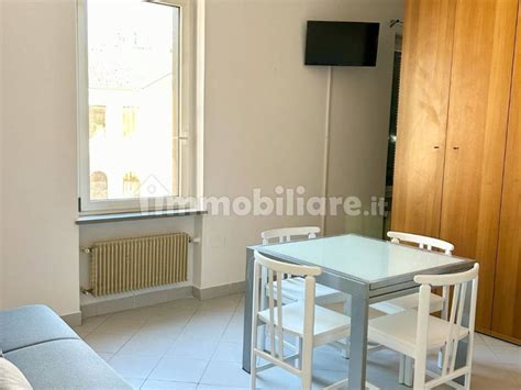 Affitto monolocale piacenza 200 euro  affitto bellissimo monolocale formula b&b arredato a nuovo