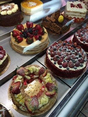 Afroditi bakery laval ” more