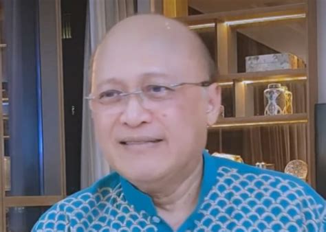 Agama mario teguh dan istrinya  Pihak Sunyoto yang diwakili istrinya, Syarah, menyebut Mario Teguh mendoktrin dirinya agar bisnis melejit dengan menyeret nama 12 artis besar