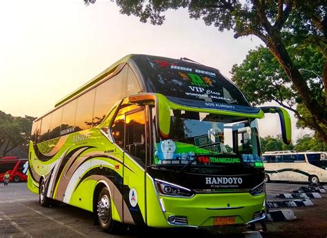 Agen bus handoyo jogja JAKARTA PULO GEBANG- BEKASI TIMUR- CIBITUNG- CIKARANG- KARAWANG- WELERI- TEMANGGUNG- MAGELANG- SUKOREJO- SECANG- MUNTILAN- YOGYAKARTA GIWANGAN- WONOSARI