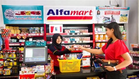 Alamat kantor alfamart manado  Nomor telepon / kontak: +62 431 7005900