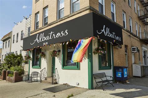 Albatross astoria  - See 50 traveler reviews, 39 candid photos, and great deals for Astoria, OR, at Tripadvisor