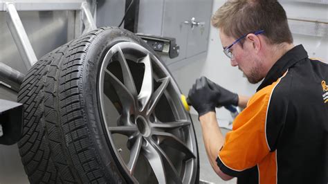 Alloy wheel repair dunmow  Monday-Sunday: 08:00-20:00: How we complete a ChipsAway repair