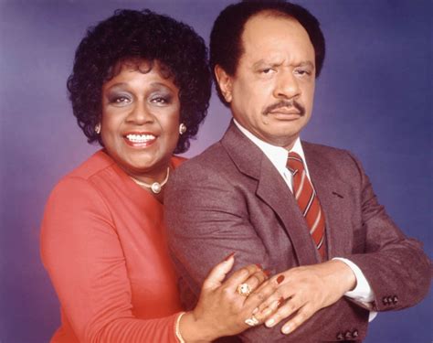 Alluc the jeffersons Jamie Foxx, Marisa Tomei and Jennifer Hudson were among the standouts of ABC's live productions of Norman Lear's 1970s hits 'All in the Family' and 'The Jeffersons,' from producer Jimmy Kimmel