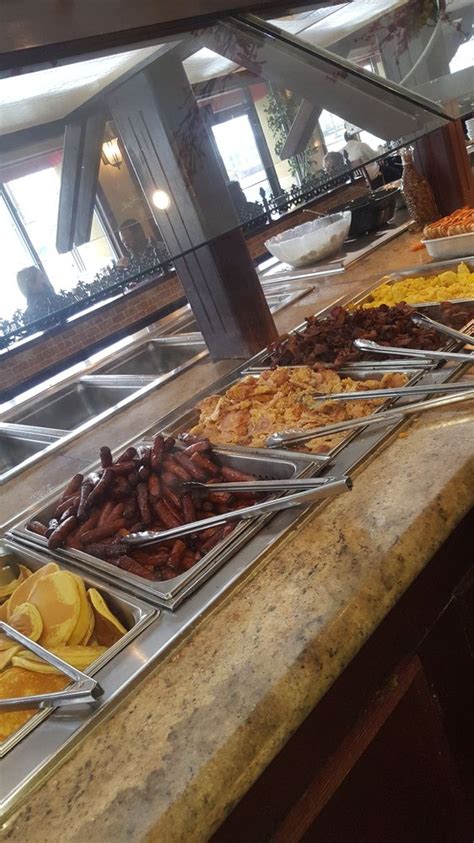 Almacs buffet reviews  Niagara Falls