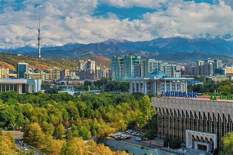 Almaty eskort  BRATISLAVA - V dnešnej dobe je už úplne bežné, že si študenti popri škole privyrábajú