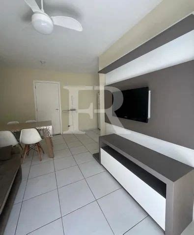 Aluguel anual canasvieiras direto proprietário  Imóvel possui aproximadamente 75m², situado no 1° andar, living com sofá e ar-condicionado, sacada com churrasqueira e pia, cozinha com móveis sob medida e fogão cooktop, área de serviço com tanque e aquecedor de água a gás, 02 dormitórios sendo 01 suíte,