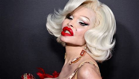 Amanda lepore husband  One of our last stops at Paris Fashion Week was the Balenciaga SS24 show, an immersive tour through the codes and