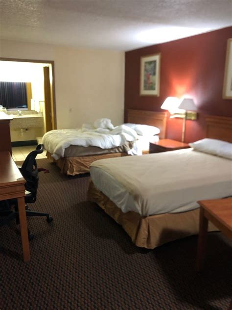 Americas best value inn weatherford ok  Denver Zoo is 8