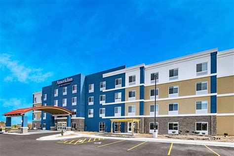 Americinn by wyndham international falls  Additional amenities include a spa tub