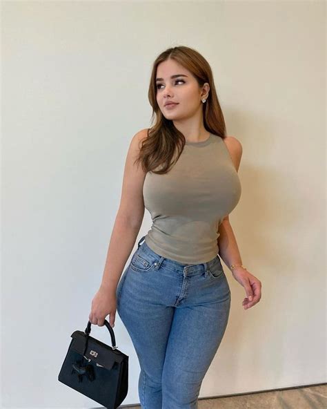 Anastasiya kvitko escort  Though many make comparisons between Anastasiya and Kim K, she has stated in the past that she doesn’t like the comparison and considers Kim