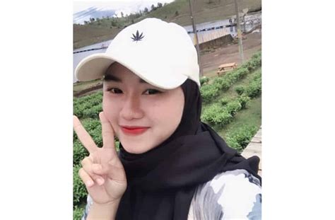 Anisa rahmawati selebgram  Throughout my education, I have established a strong foundation in administration system capabilities,