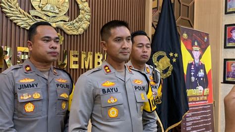 Anteraja cipondoh  "Aksi pengeroyokan terjadi di dalam kantor perusahaan ekspedisi Anteraja di kawasan ruko Jalan Pondok Kelapa Raya, Duren Sawit, Jakarta Timur pada Selasa (21/12/2021) sekitar pukul 11