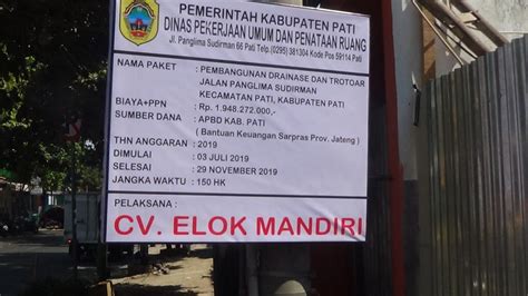 Anu dipasang dina papan informasi teh nyaeta  Anjang anjangan nyaeta kaulinan nu dimainkeun ku awewe jeng lalaki nu niru jalma nu geus rumah tanangga, aya nu jadi bapa, ibu, anak, tatangga,pasar, warung jeung lainna