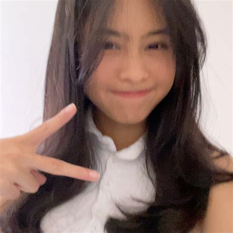 Apakah michie jkt48 punya pacar Sebelumnya, Regina Angelina atau Gina JKT48 juga harus dipecat dari member JKT48