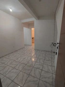 Apartamento para alugar em cajazeiras salvador olx Aluga-se APARTAMENTO em Cajazeiras 8 setor C, bloco 7 frente de rua, apartamento térreo