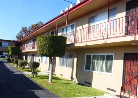 Apartments for rent in lawndale ca  Expenses Details Property Information Built in 1962 21 units/2 stories Apartment Amenities Broadband Internet Access Heating Kitchen Smoke Free Community Storage Units Community Features 173 Apartments for rent in Lawndale, CA