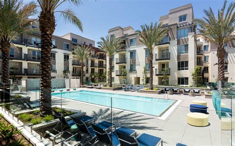 Apartments in huntington beach  Beds