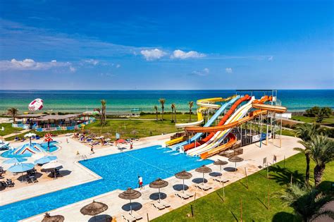 Aqi skanes resort  The Vincci Rosa Beach is directly located at the beach of Monastir and invites you to relax your holidays in Tunisia