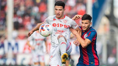 Argentinos juniors x unión de santa fe  O jogo entre Boca Juniors e Unión Santa Fe tem como mandante o Boca, e a promessa é de um ótimo confronto