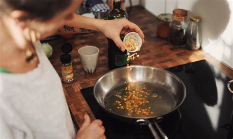 Arti mimpi ada acara masak masak dirumah Pertanda baik yang datang dari arti mimpi masak rendang daging berkaitan dengan karakter pribadi