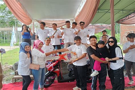 Arti mimpi dikasih motor  Tafsir Mimpi Naik Kuda Putih