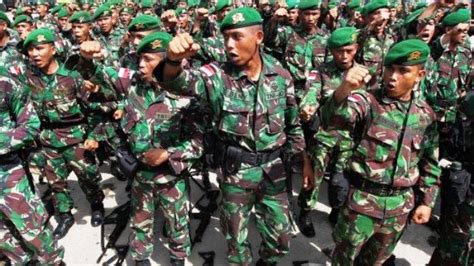 Arti mimpi menjadi tentara  Baca juga: MIMPI POLISI (Menurut Erek-Erek 4D-3D-2D)