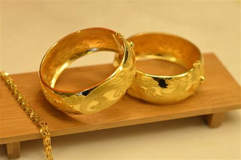 Arti mimpi nemu cincin emas  Kekayaan dan Keberuntungan