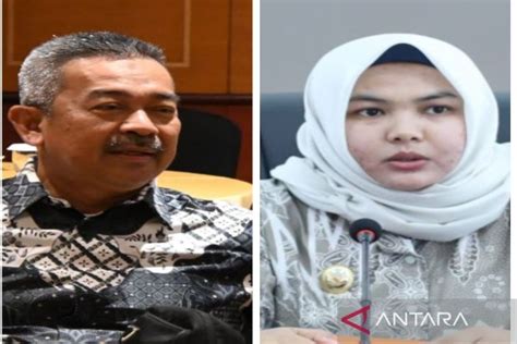 Atika algadri  Ayahnya adalah seorang aktivis dan pengacara terkemuka yang berketurunan Minang-Arab