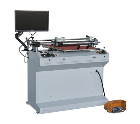 Automatic flexo plate mounting  Camis has launched its a hands-free automatic flexographic plate mounting solution, the SleeveMaster Auto (SMA), for mid to wide web