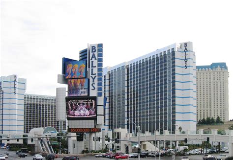 Bally's las vegas resort fee  Large rooms and great Center Strip location