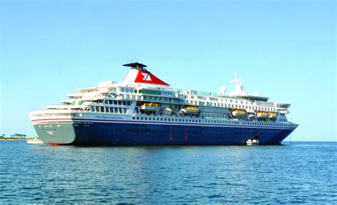 Balmoral ship webcam  Info: Live streaming webcam showing a view of Southampton Water and the ferry terminal