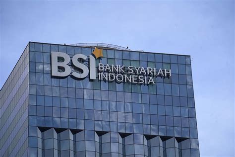 Bank permata  Beragam Fasilitas yang dapat dinikmati: Layanan PermataOne, Layanan PermataSMS Navigator, Fasilitas Autodebet, Fasilitas Standing Instruction, dan Layanan Fax On Demand