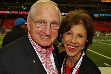 Barbara meshad dooley  Former head Georgia football coach and athletic director Vince Dooley and his wife Barbara react during a ceremony to name the field at Sanford Stadium in his