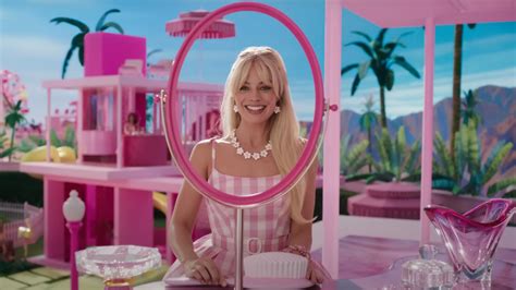 Barbie film streaming ita streamingcommunity Trama Streghe streaming ita gratis streamingcommunity: Phoebe torna a San Francisco dopo aver perso il lavoro