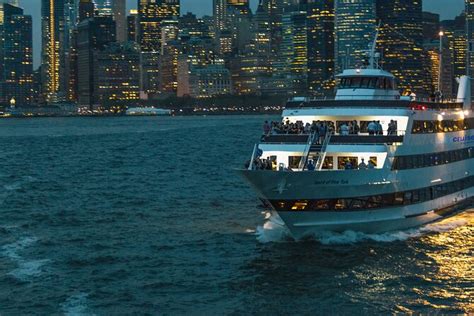 Bateaux new york dinner cruise groupon Navigating the Menu Options of the Dinner Cruise