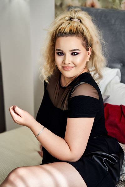 Bbw escort rhode island Browse 55 verified escorts in Providence, Rhode Island, United States! ️ Search by price, age, location and more to find the perfect companion for you!Rhode Island