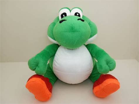 Beeg beeg yoshi plush download  Fat Yoshi: /fæt jəʊʃi/ Big/Beeg Yoshi: /bɪɡ jəʊʃi/