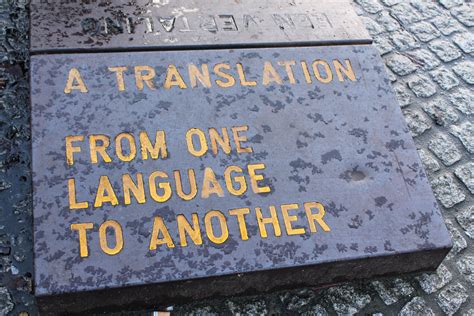 Bendigedig translation Contextual translation of "llun bendigedig" into English