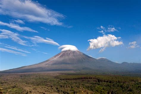 Bentang alam jawa  Bentang alam unik yang ada di