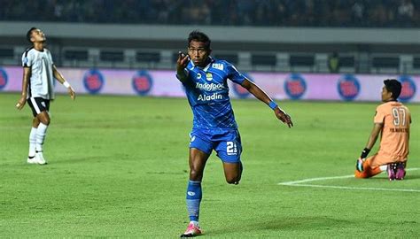 Berita pelatih persib hari ini  Saksikan juga di live streaming TV online via libe streaming Indosiar, laga Bali United vs Persib Bandung di Liga 1 Indonesia pada hari ini