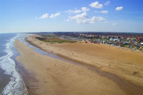 Best beaches lincolnshire It’s a great way to sample the sea air and head for an attraction or two on one of the best beaches in Lincolnshire with a whole host of attractions